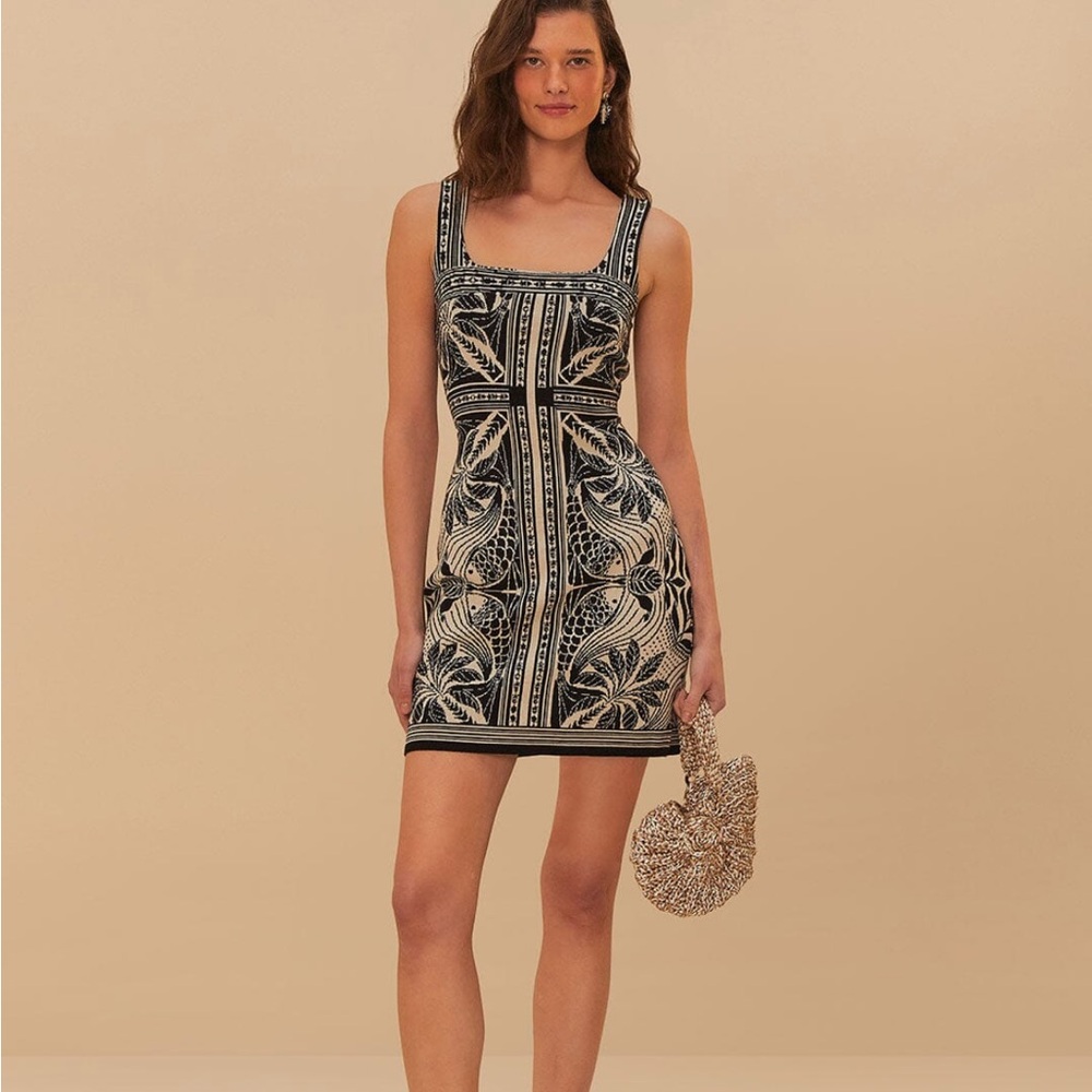 New Farm Rio women’s size small Black and Cream Patterned mini Dress